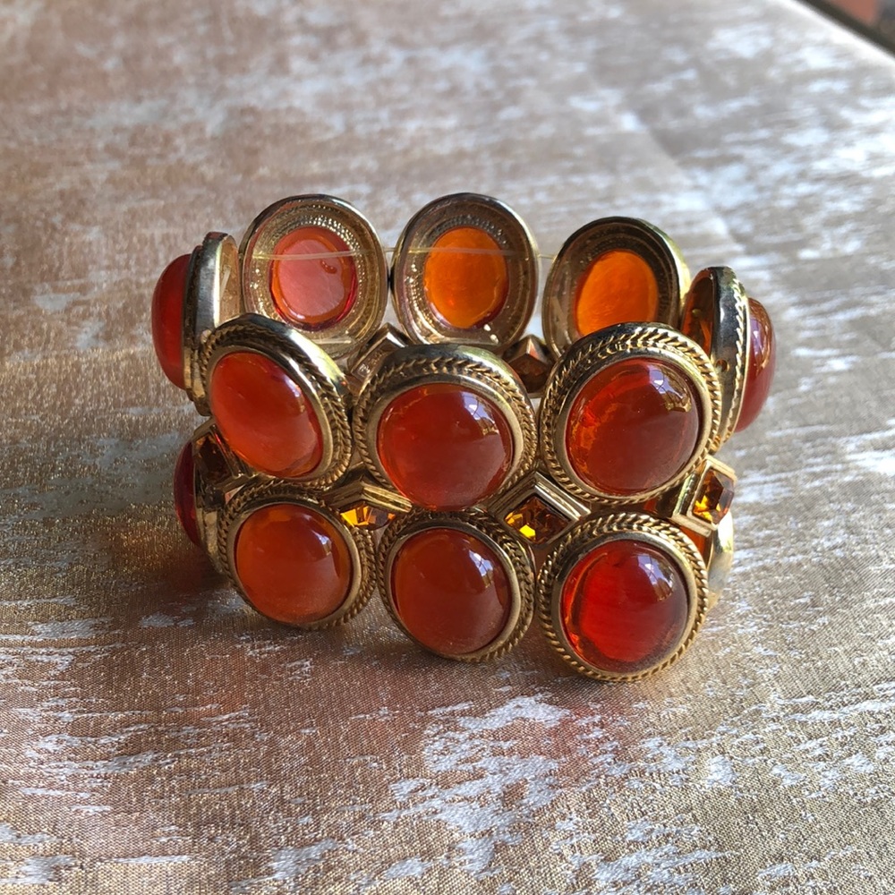 Stretchy bracelet